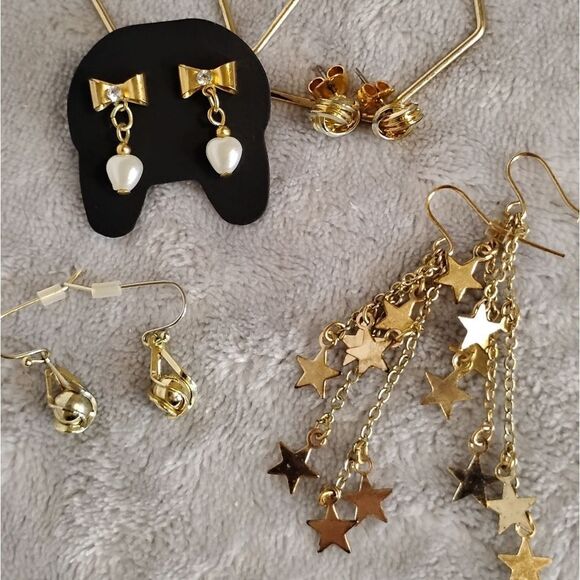 Earring Bundle 2 - Picture 3 of 5